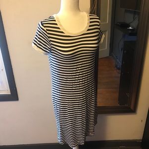 Maurices White & Navy Striped T-Shirt Dress